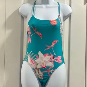 NWT 6 Shore Road One Piece Swim Suit